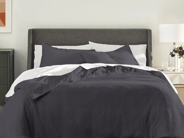 Organic Crinkle Matelasse and Percale Bedding Set